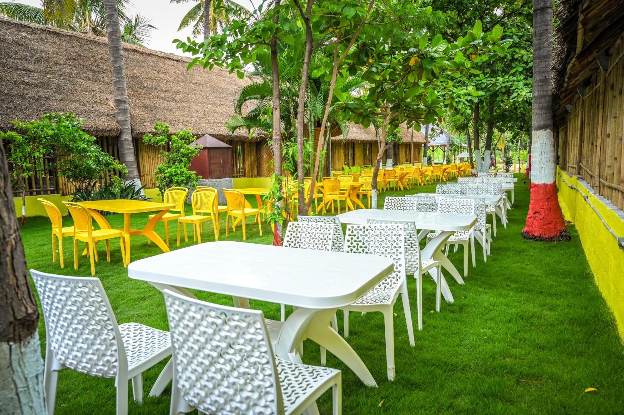 Tamarind Tree Way Side Amenities Hotel ฮอสเปต ภายนอก รูปภาพ