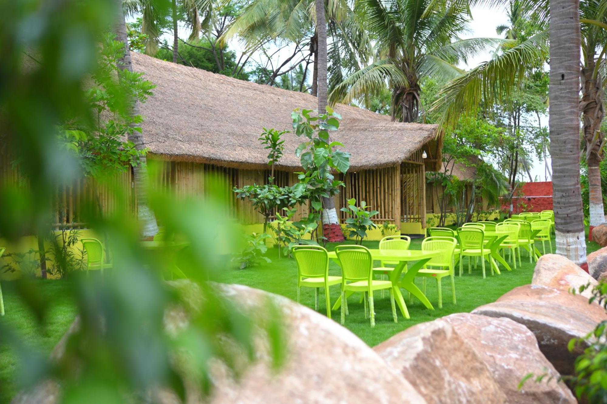 Tamarind Tree Way Side Amenities Hotel ฮอสเปต ภายนอก รูปภาพ