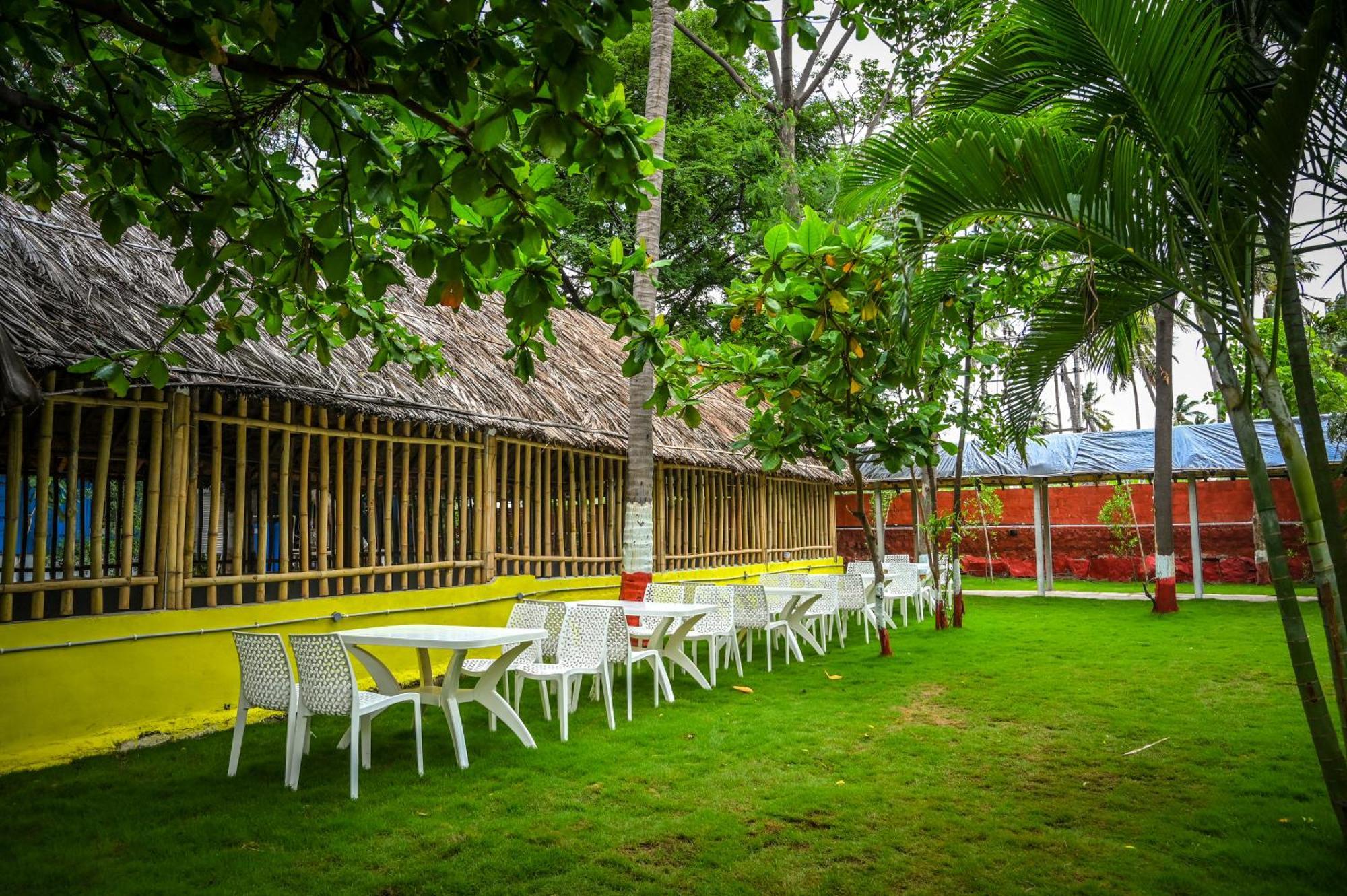 Tamarind Tree Way Side Amenities Hotel ฮอสเปต ภายนอก รูปภาพ